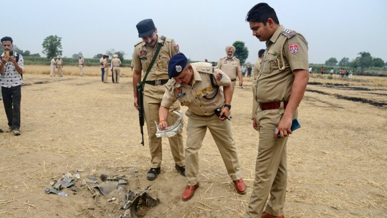 Pakistan and India agree to a ceasefire in US-mediated talks