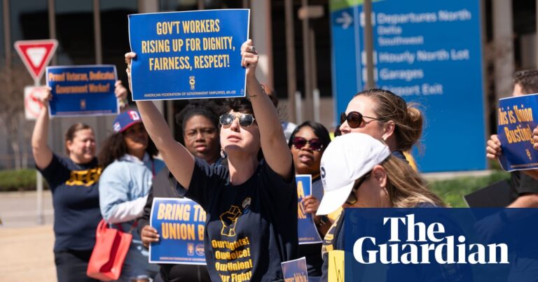 Organizers accuse Trump of trying to silence federal workers with union order