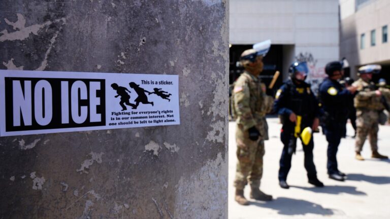 Appeals court temporarily blocks judge's ruling to return control of National Guard to California