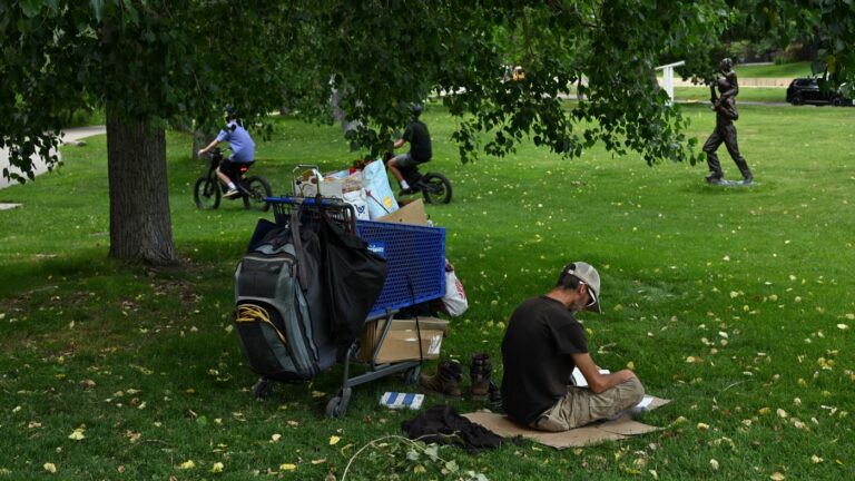 Trump signs order to make it easier to remove homeless people : NPR