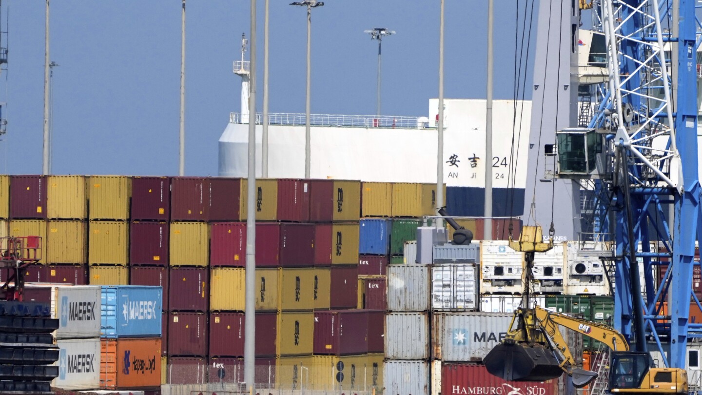 Wall Street drifts as world stock markets remain steady after Trump's tariffs