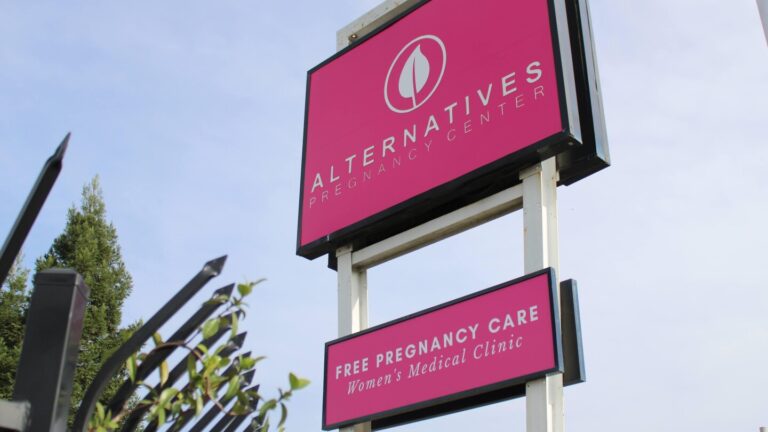 More anti-abortion pregnancy centers offer medical services as clinics close