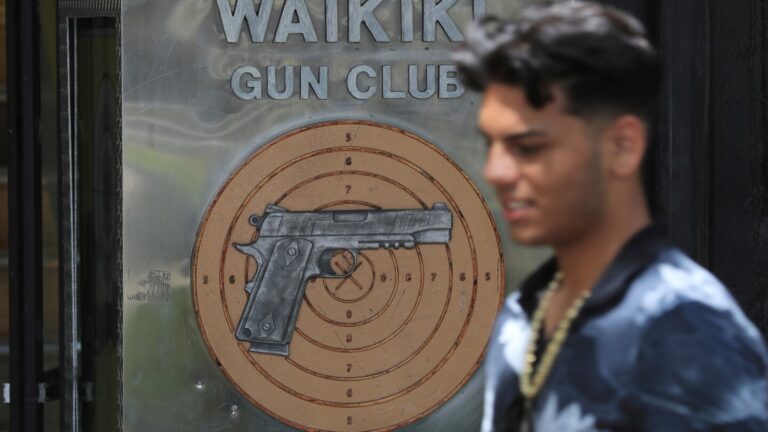 Hawaii gun law faces Supreme Court scrutiny over private property ban