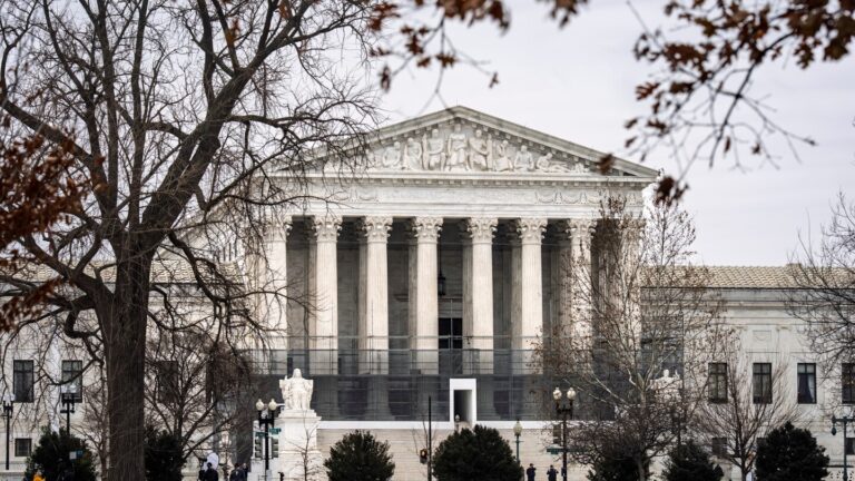 Supreme Court rules for police in Montana warrant case