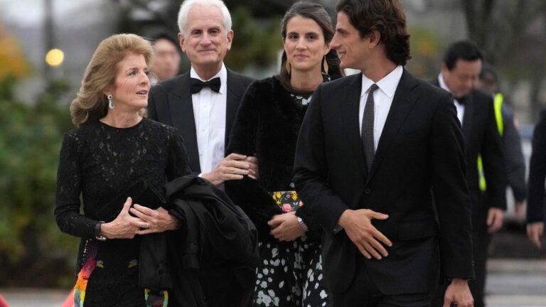 Tatiana Schlossberg, a grandchild of the late President John F. Kennedy, dies at 35