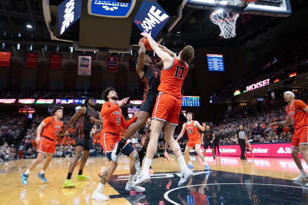 No. 14 Virginia beats Miami 86-83 and Tony Bennett has Cavaliers' court named after him