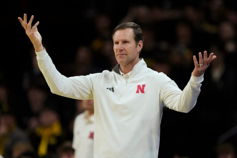 Nebraska's Hoiberg speaks about Iowa court-storming fan altercation