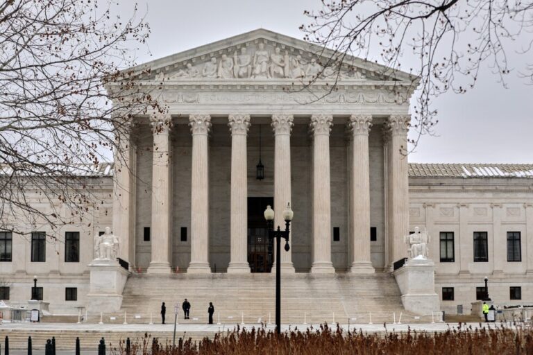 Supreme Court strikes down Trump's sweeping tariffs