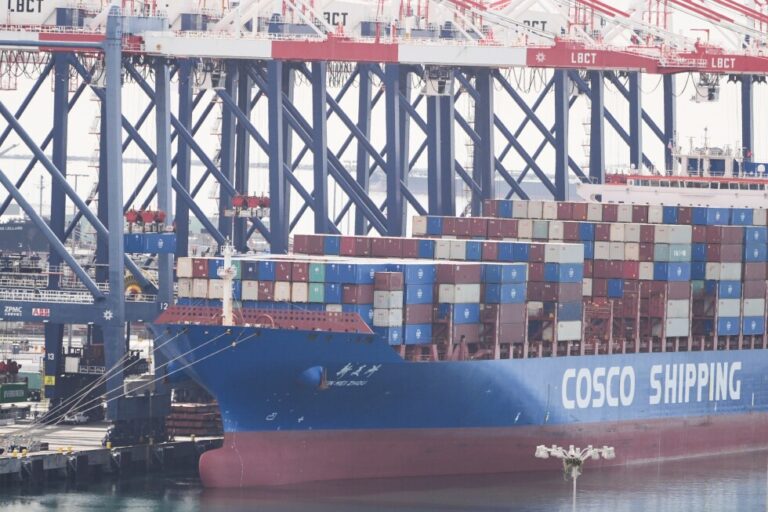 Trump's tariff plan could cost American households $2,512 by 2026