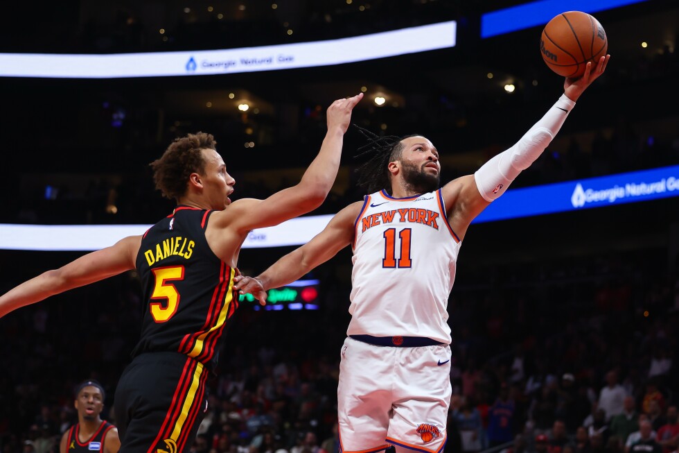 Knicks edge Hawks 108-105 after quick review wipes out McCollum's half-court buzzer-beater