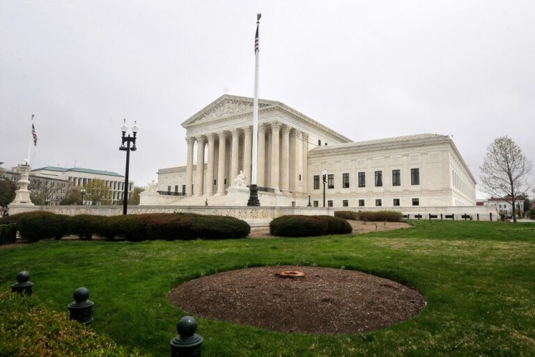 Supreme Court doesn't seem likely to limit telecom regulators' power