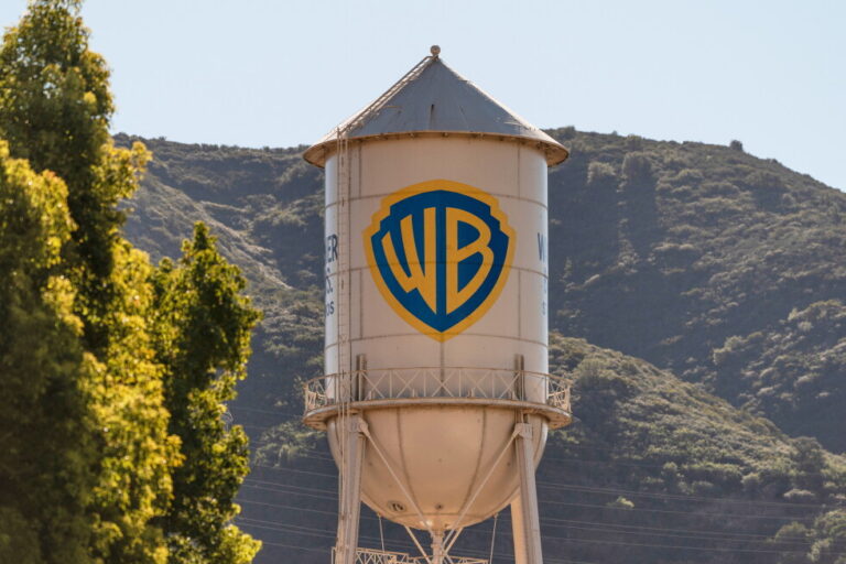 Writers Guild of America seeks to block Paramount's buyout of Warner