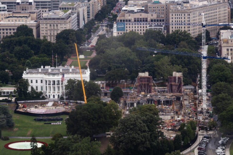 Appeals court orders halt to White House ballroom construction