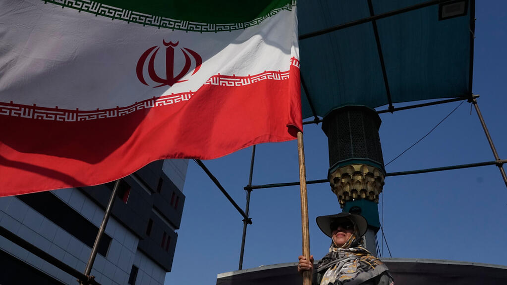 New Iran Sanctions Package Raises Fears of Oil Shocks, Wider Conflict